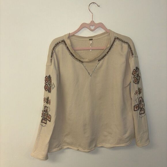 Free People Crewneck Women’s Sweatshirt Sz Xs Boho tan Embroidered Embellishment - Picture 1 of 5